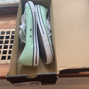 ❤️NEVER WORN MINT JULEP CONVERSE❤️